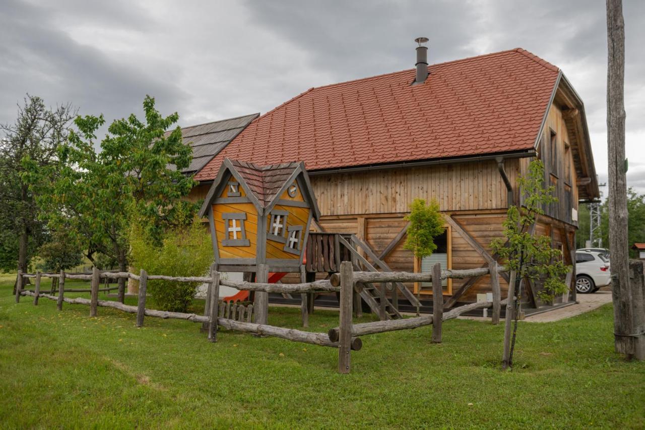 Holiday Home Virida, App Leopold III Ivancna Gorica Extérieur photo