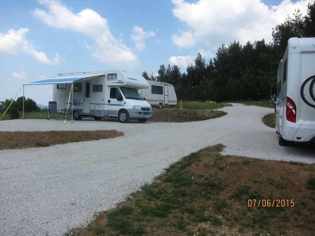 Holiday Home Virida, App Leopold III Ivancna Gorica Extérieur photo